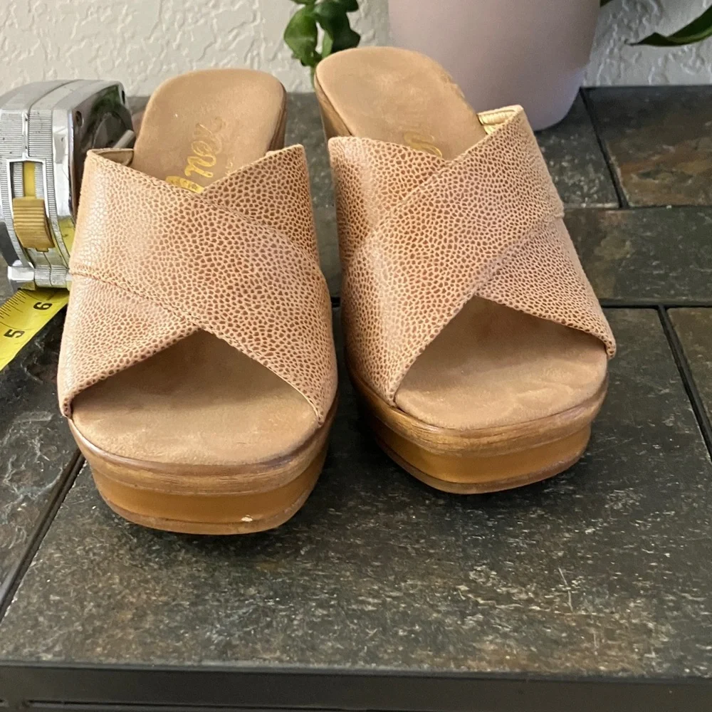 Onex Style Dianne Tan Wedge Slide Sandal‎ - Women's Casual Platform Size 6